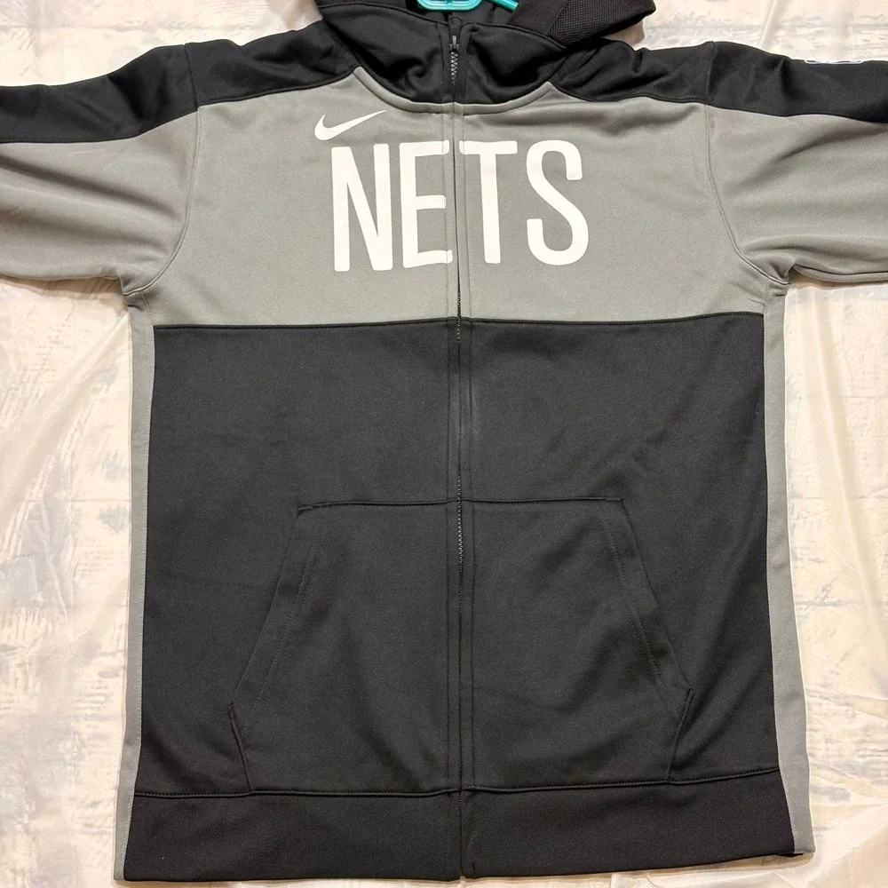 Nike Brooklyn Nets Hoodie Boys XL Grey Black Excellent Full Zip NBA Dri-FIT